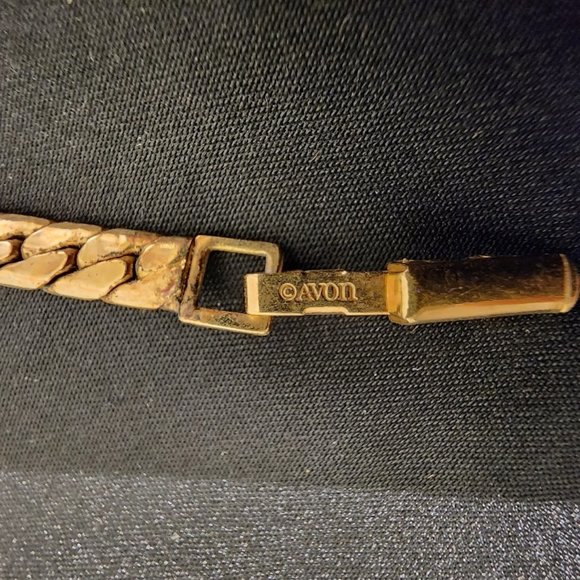 Vintage Avon Gold Tone Metal Chain Bracelet - Picture 7 of 7